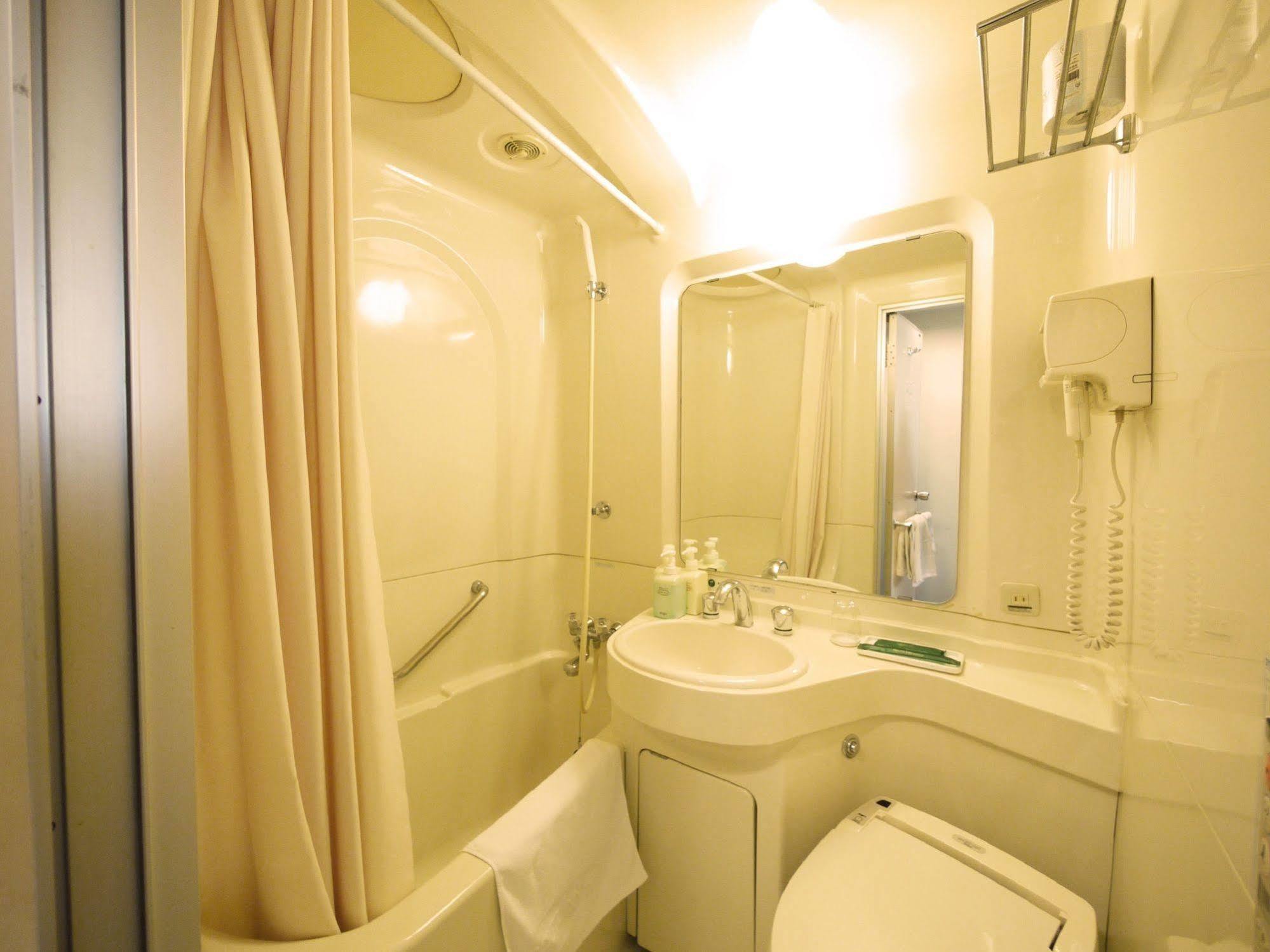 Hotel Route-Inn Yatsushiro Bagian luar foto
