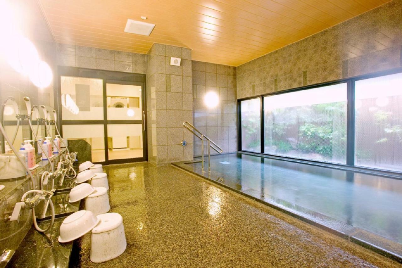 Hotel Route-Inn Yatsushiro Bagian luar foto
