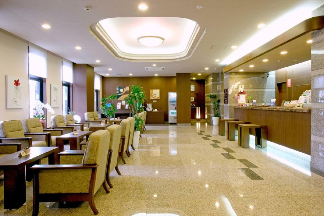 Hotel Route-Inn Yatsushiro Bagian luar foto