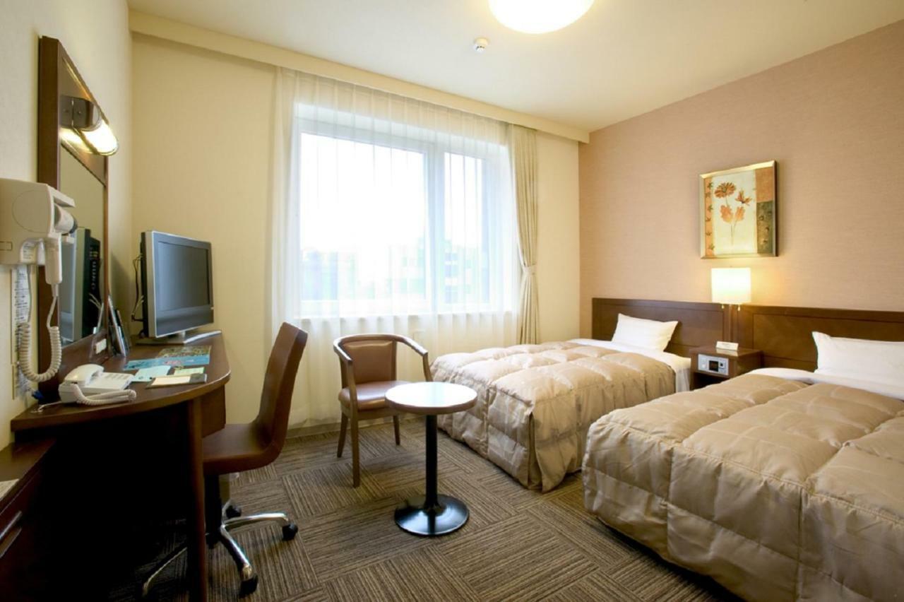 Hotel Route-Inn Yatsushiro Bagian luar foto